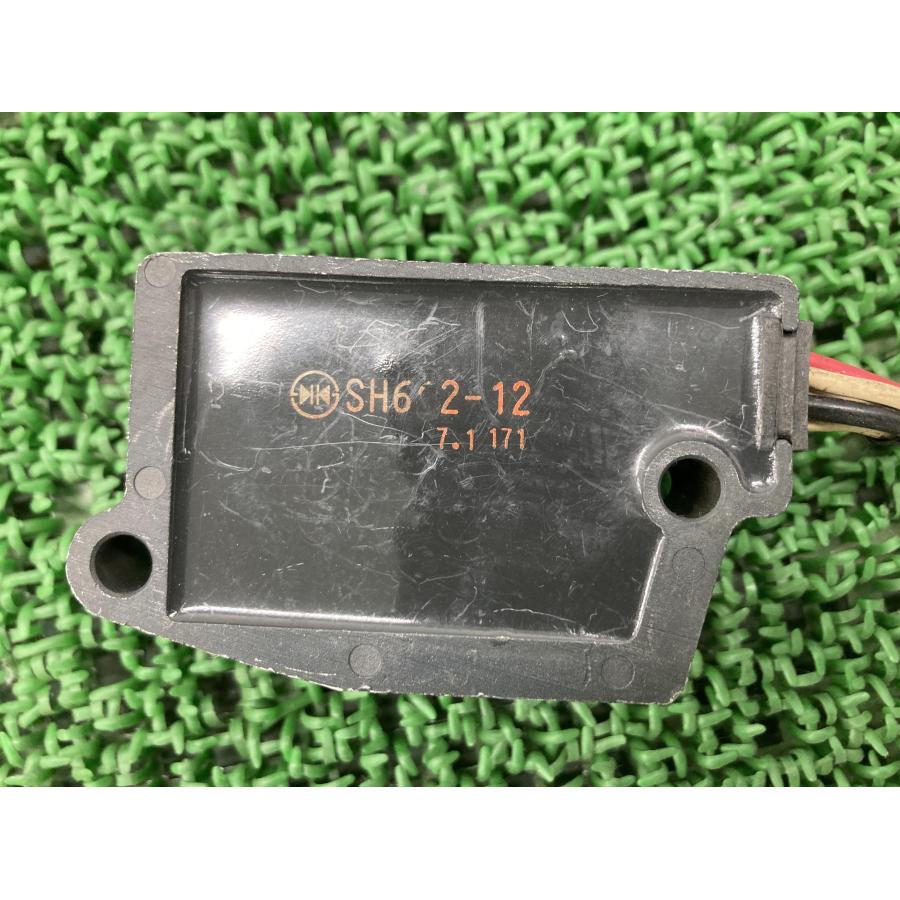 ヤマハ発動機 V-MAX レギュレター ヤマハ 純正 中古 バイク 部品