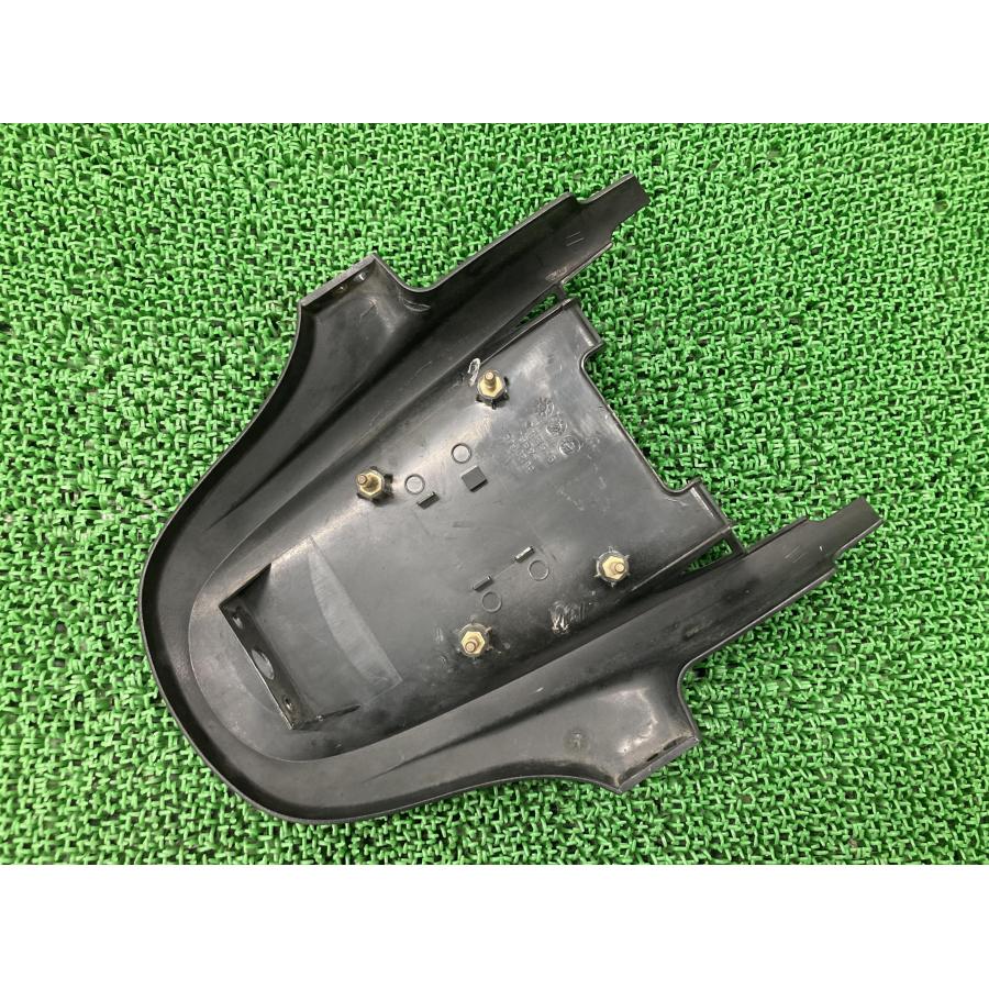 M695 リアフェンダー 56120184 ドゥカティ 純正 バイク 部品 モンスター695 テールカウル インナーリアフェンダー 【中古】 37 M695 リアフェンダー 56120184 ドゥカティ 純正 中古 モンスター695