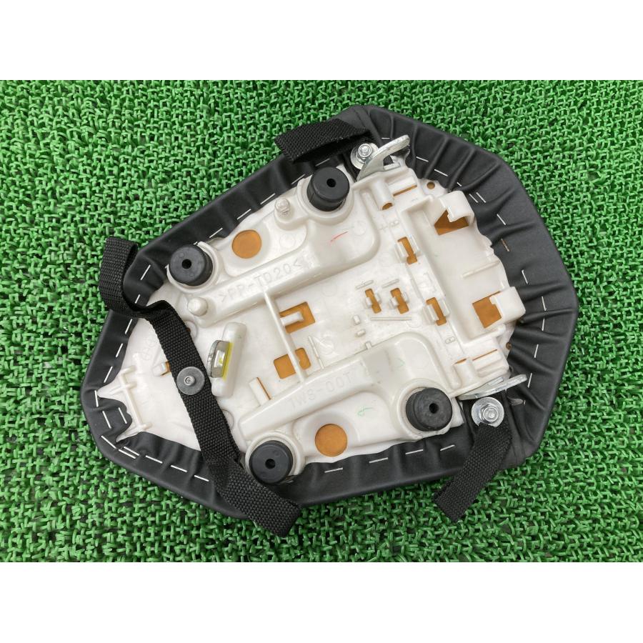 ヤマハ発動機 MT-07 タンデムシート 1WS ヤマハ 純正 中古 バイク 部品