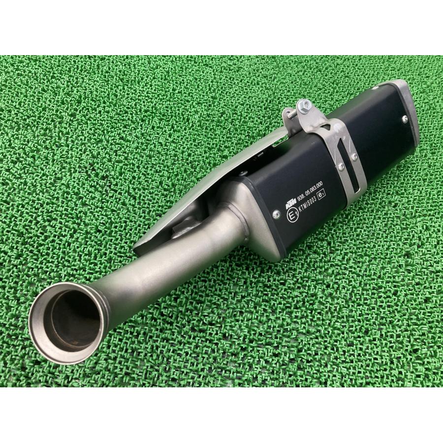 390デューク サイレンサーマフラー 938.05.083.000 KTM 純正 バイク 部品 DUKE RC390 コケキズ無し 希少品 車検 Genuine 【中古】 57 390デューク サイレンサーマフラー 938.05.083.000 KTM 純正 中古
