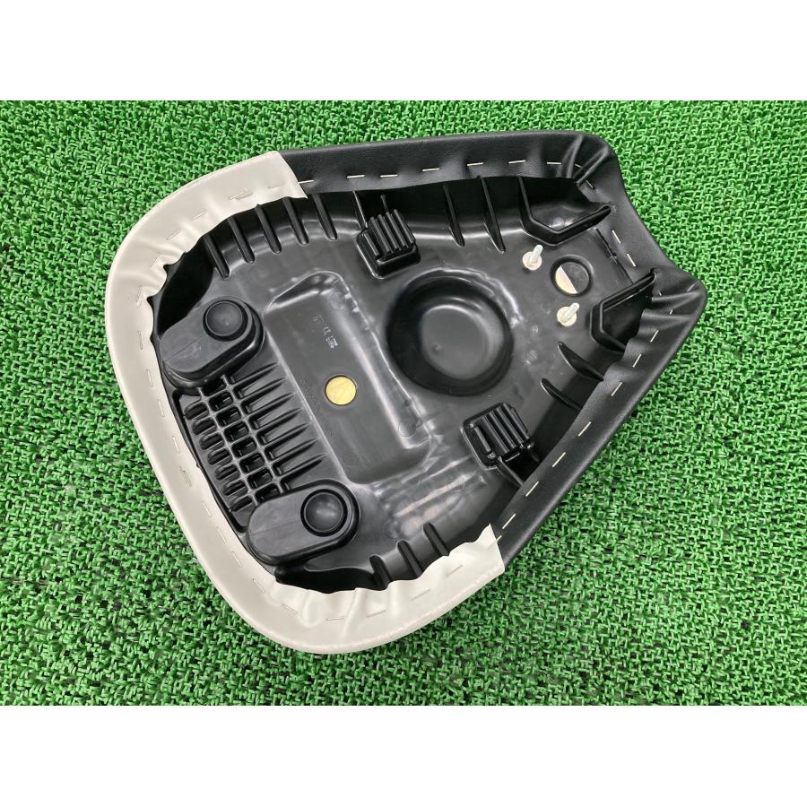 ホンダ（HONDA） スーパーカブ110 シート 純正 中古 バイク 部品 JA44
