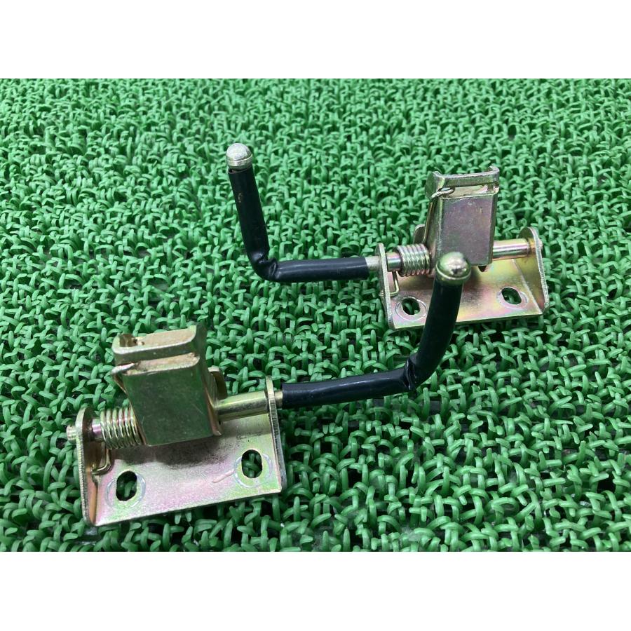 ダックス シートキャッチ 左右 社外 中古 バイク 部品 DAX50 70 ST50