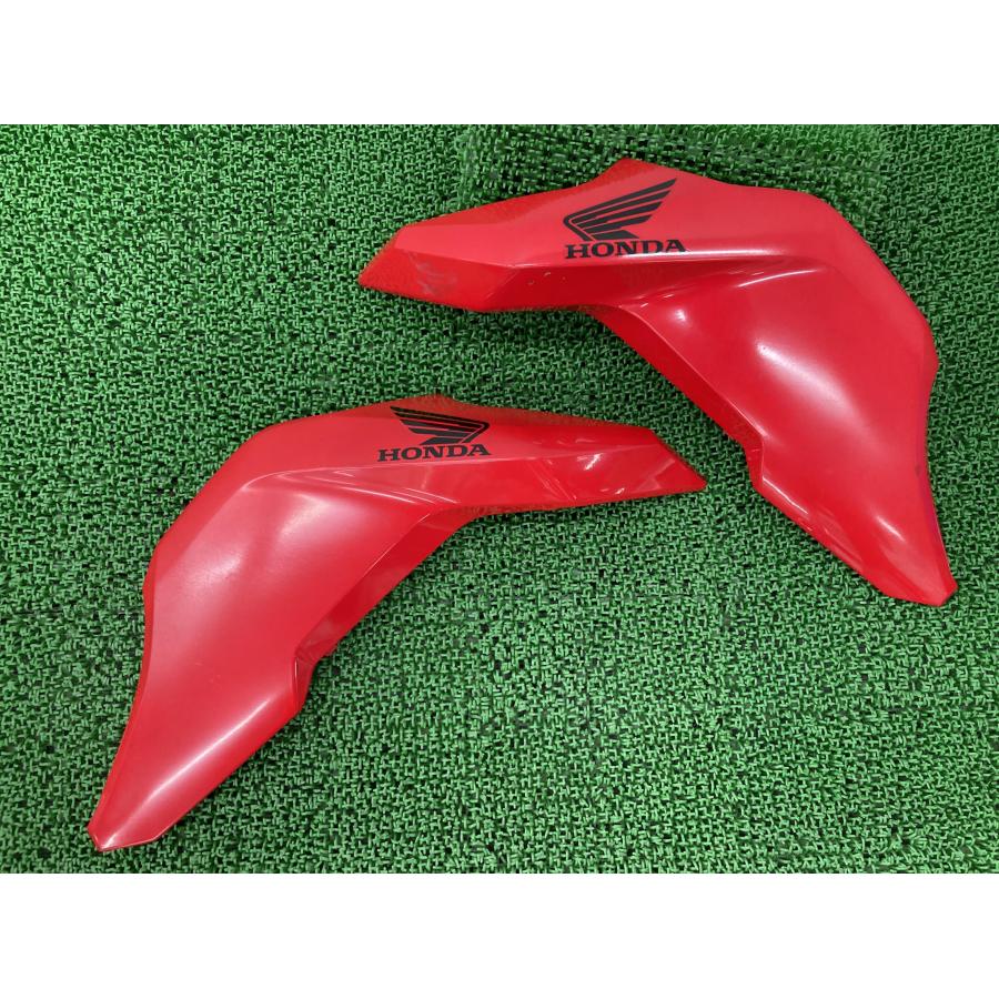 ホンダ（HONDA） グロム シュラウド 左右 赤 K26 純正 中古 バイク