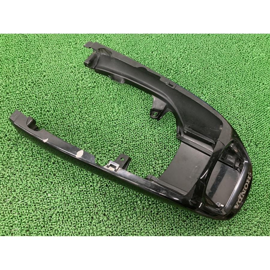 ジェイド テールカウル 黒 KBH ホンダ 純正 バイク 部品 MC23 JADE シートカウル 品薄 希少品 車検 Genuine 【中古】 94 ホンダ（HONDA） ジェイド テールカウル 黒 KBH 純正 中古 バイク 部品