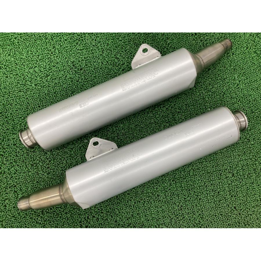 MT01 純正サイレンサー　左右セット MS4 サイレンサーマフラー 左右 573.1.050.2E/574.1.050.2E ドゥカティ