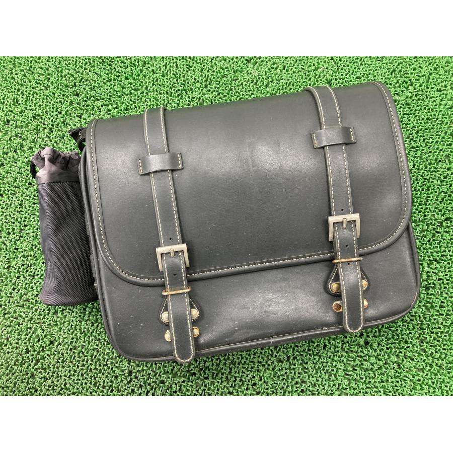 ヘンリービギンズ製 サイドバッグ 片側 社外 ハーレー バルカン スティード ドラッグスター SRなどに ボトルホルダー FLHX 【中古】 4 ヘンリービギンズ製 サイドバッグ 片側 社外 中古 ハーレー ボトル