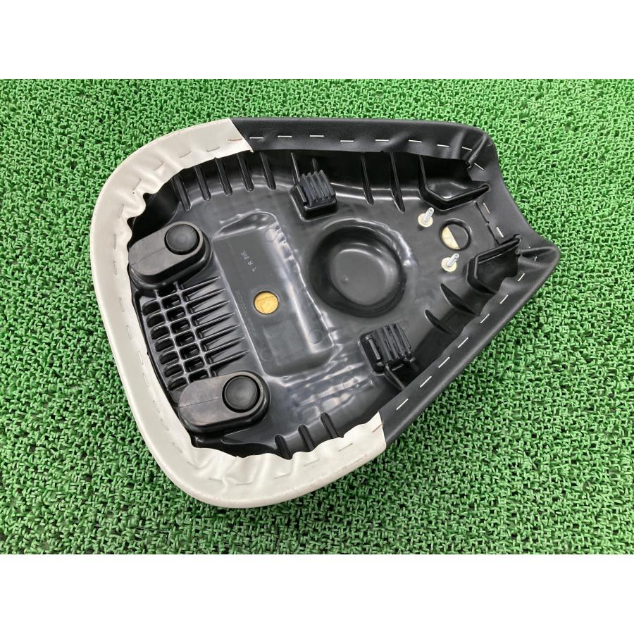 ホンダ（HONDA） スーパーカブ110 シート 純正 中古 バイク 部品 JA44