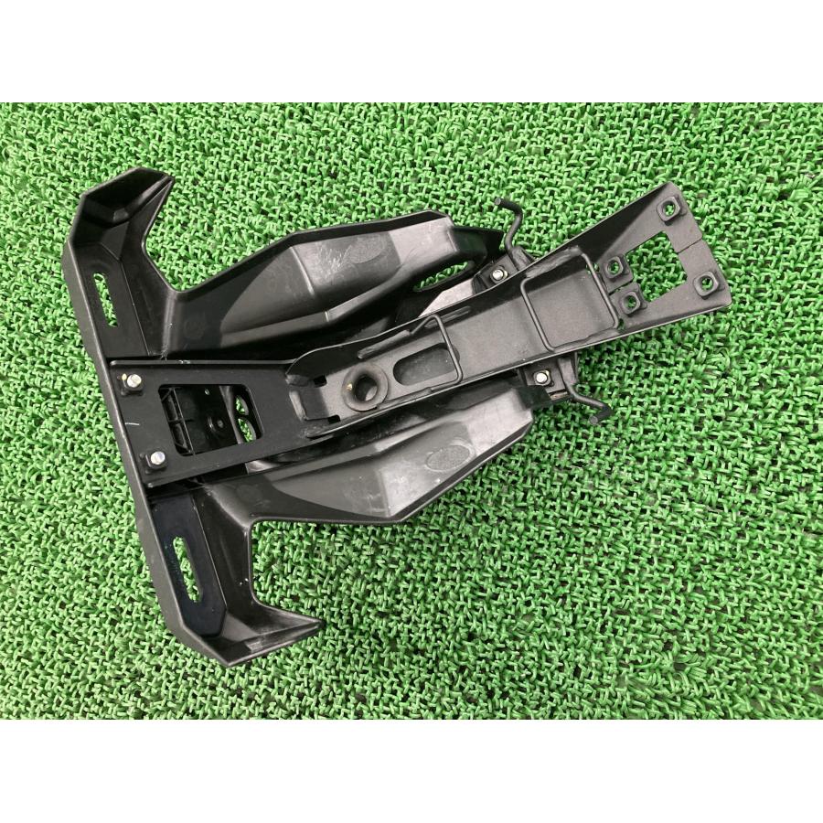 カワサキ（Kawasaki） NINJA400 リアフェンダー 35019-0639/35019-0640