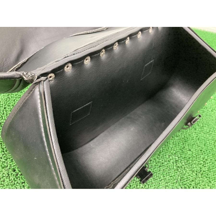 Xross製 サイドバッグ 左 赤/黒 社外 中古 バイク 部品 ハーレー