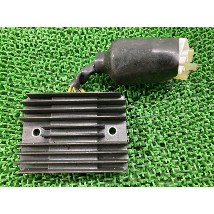 ホンダ（HONDA） フォルツァ レギュレター 純正 中古 バイク 部品 MF06