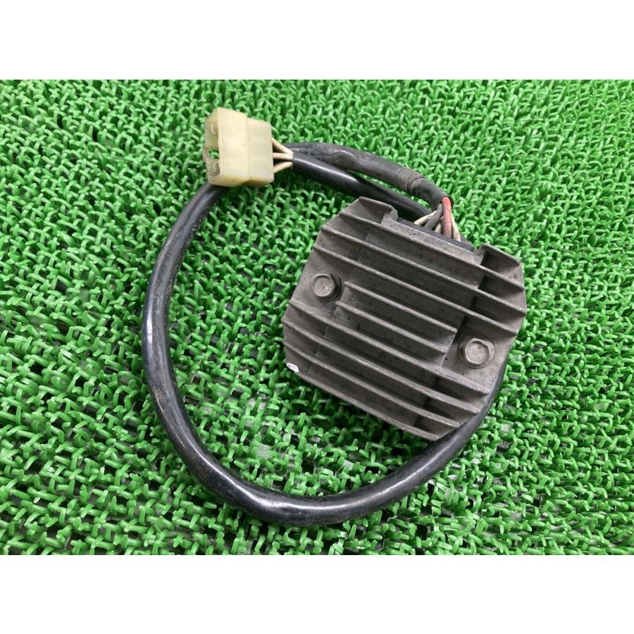ドラッグスター400クラシック レギュレター ヤマハ 純正 VH01J レギュレーター レクチファイアー ドラッグスター400 【中古】 31 YAMAHA（ヤマハ） ドラッグスター400クラシック レギュレター 純正