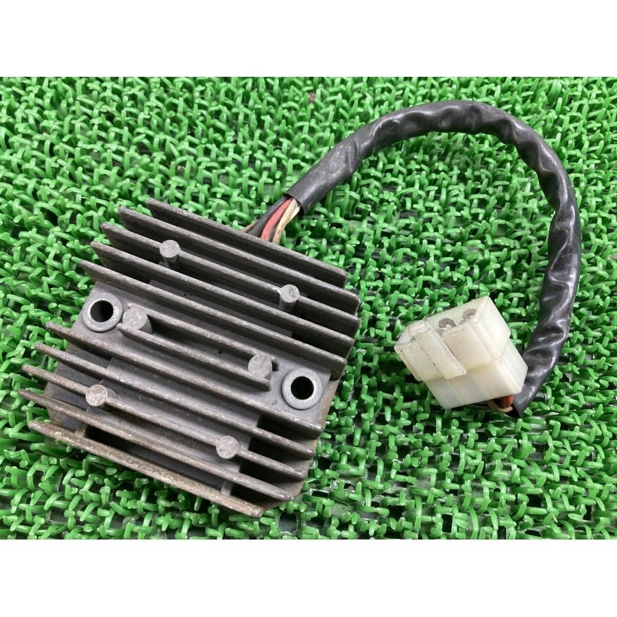 ヤマハ発動機 SRV250 レギュレター ヤマハ 純正 中古 バイク 部品 5A8 