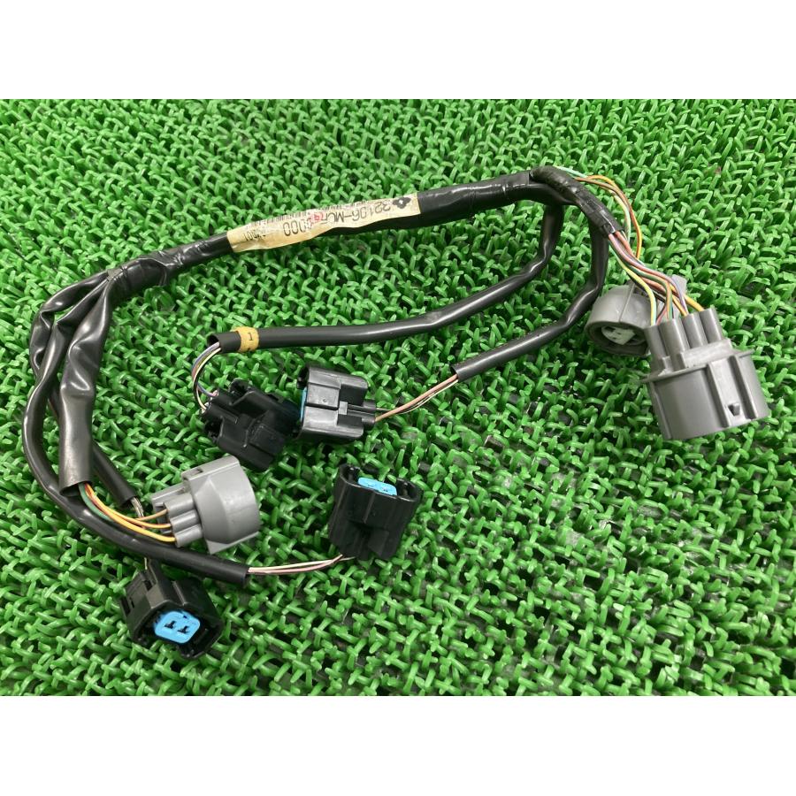 RVT1000R メインハーネス JH2SC45331M101*** ホンダ 純正 バイク 部品 SC45 コンディション良好 断線なし 品薄 希少品 【中古】 43 ホンダ（HONDA） RVT1000R サブハーネス MCF JH2SC45331M101*** 純正
