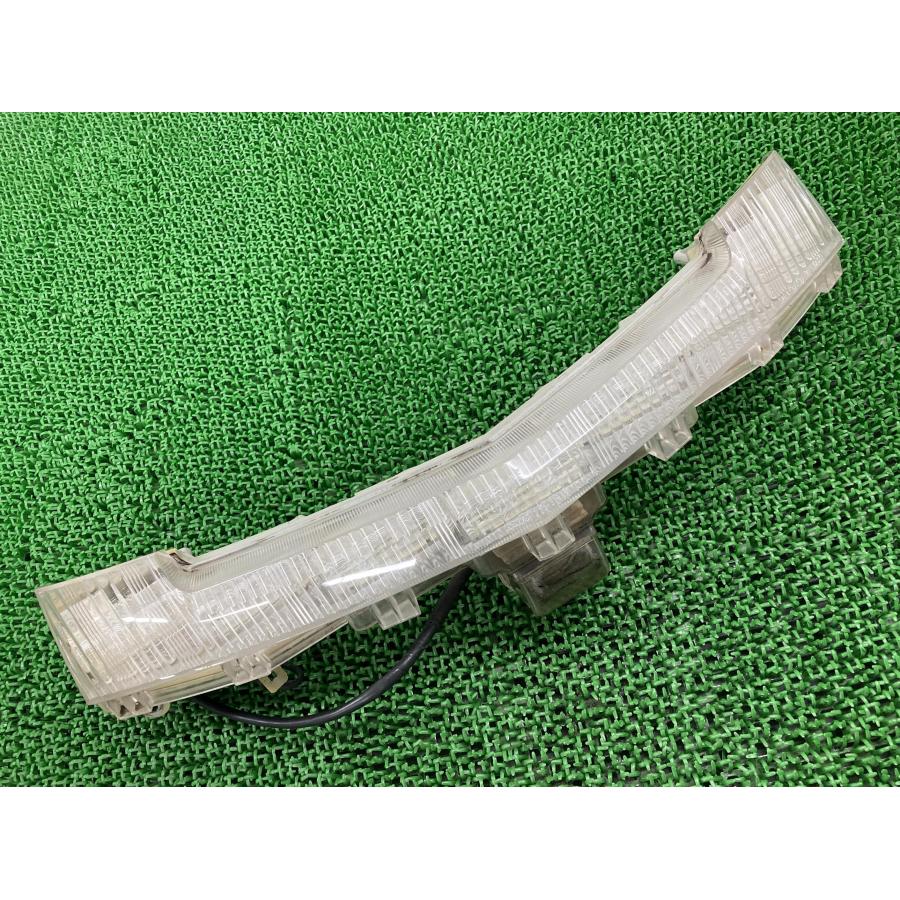 ヤマハ発動機 マグザム テールランプ 220-31946 ヤマハ 純正 中古