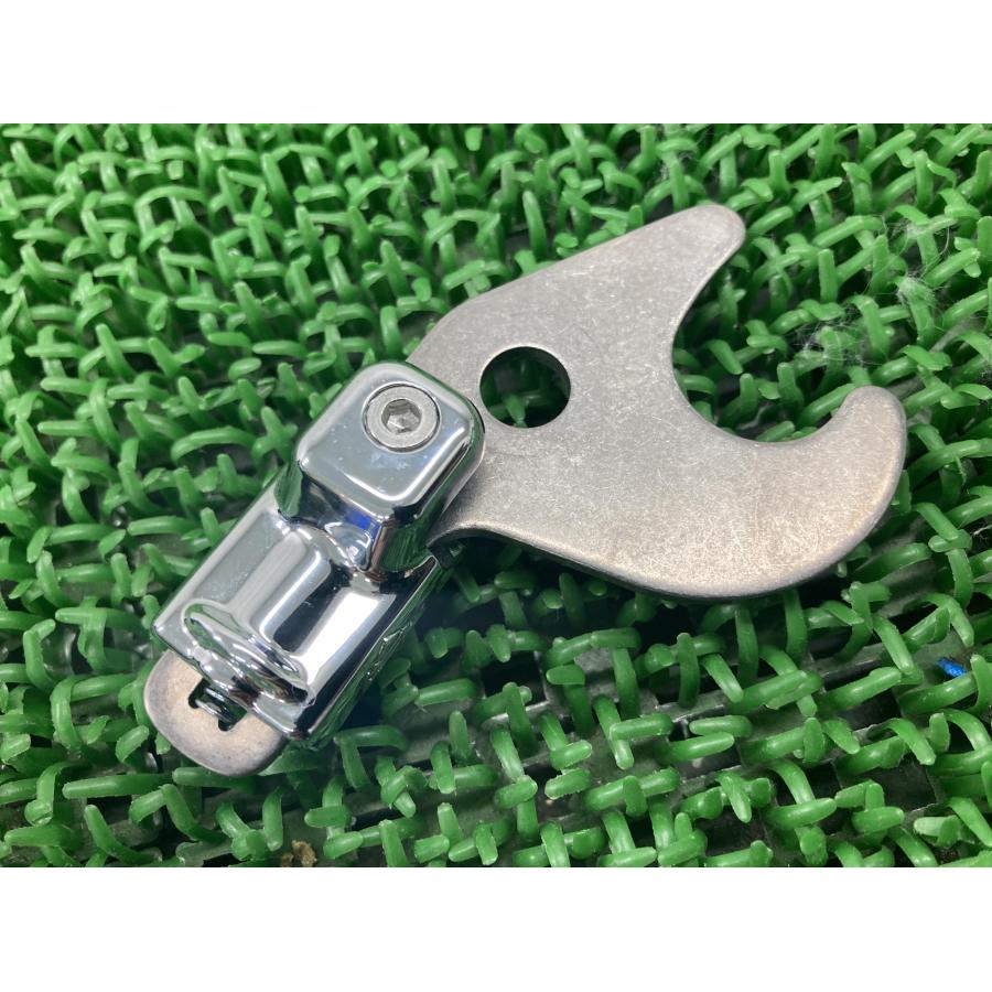 ソフテイル デタッチャブルラッチ 片側 ハーレー 純正 中古 バイク 