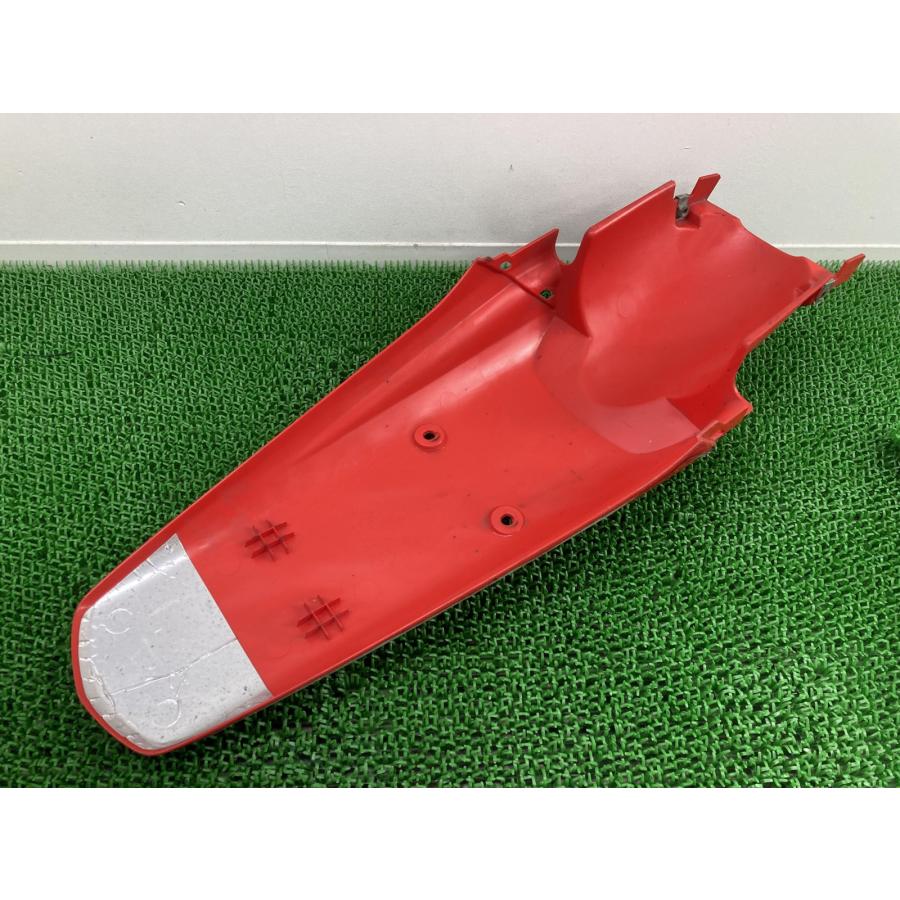 ホンダ（HONDA） XR250 リアフェンダー 赤 KCZ 純正 中古 バイク 部品
