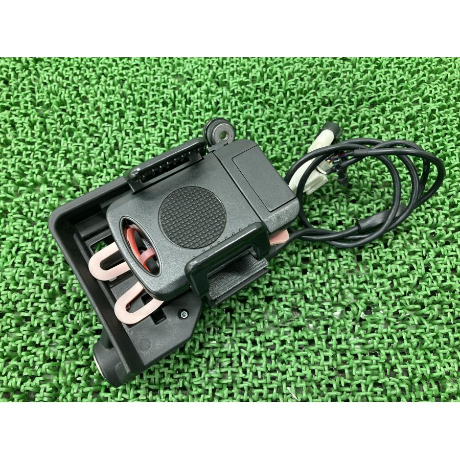 R1250R ナビホルダー WB10J7106LZG42***  純正 バイク 部品 ナビゲーション ナビステー 割れ欠け無し 品薄 希少品 【中古】 56 R1250R ナビホルダー WB10J7106LZG42*** BMW 純正 中古 バイク 部品