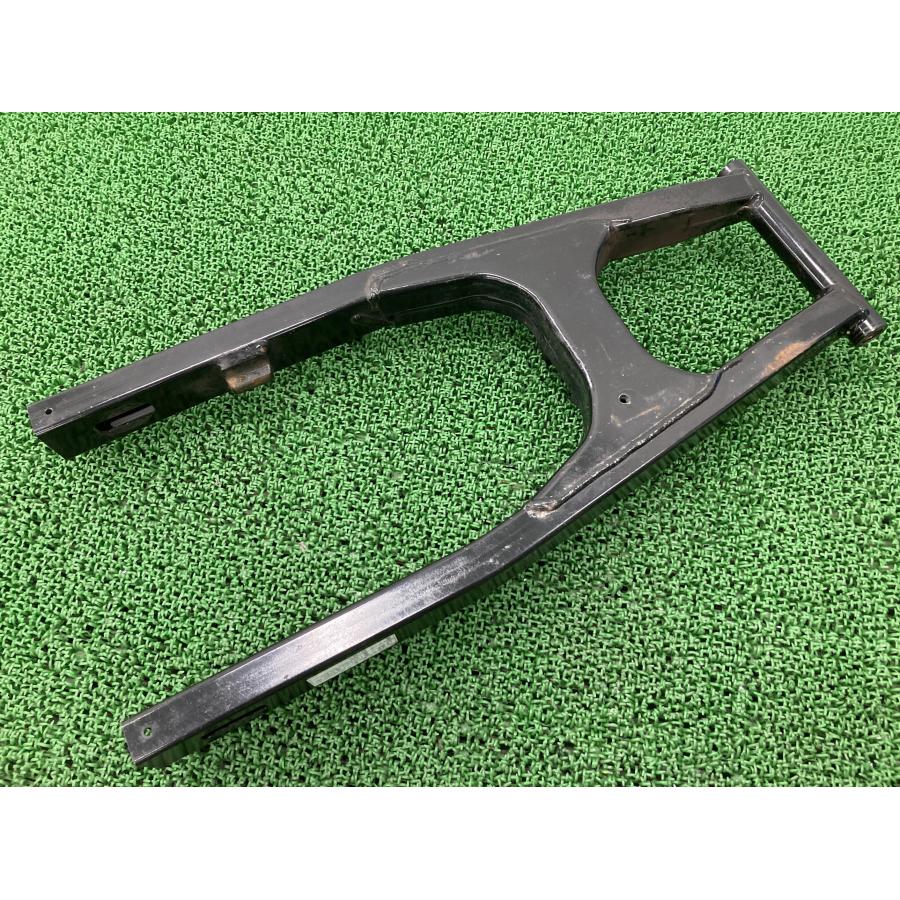 スズキ（SUZUKI） ジクサー150 スイングアーム 純正 中古 バイク 部品