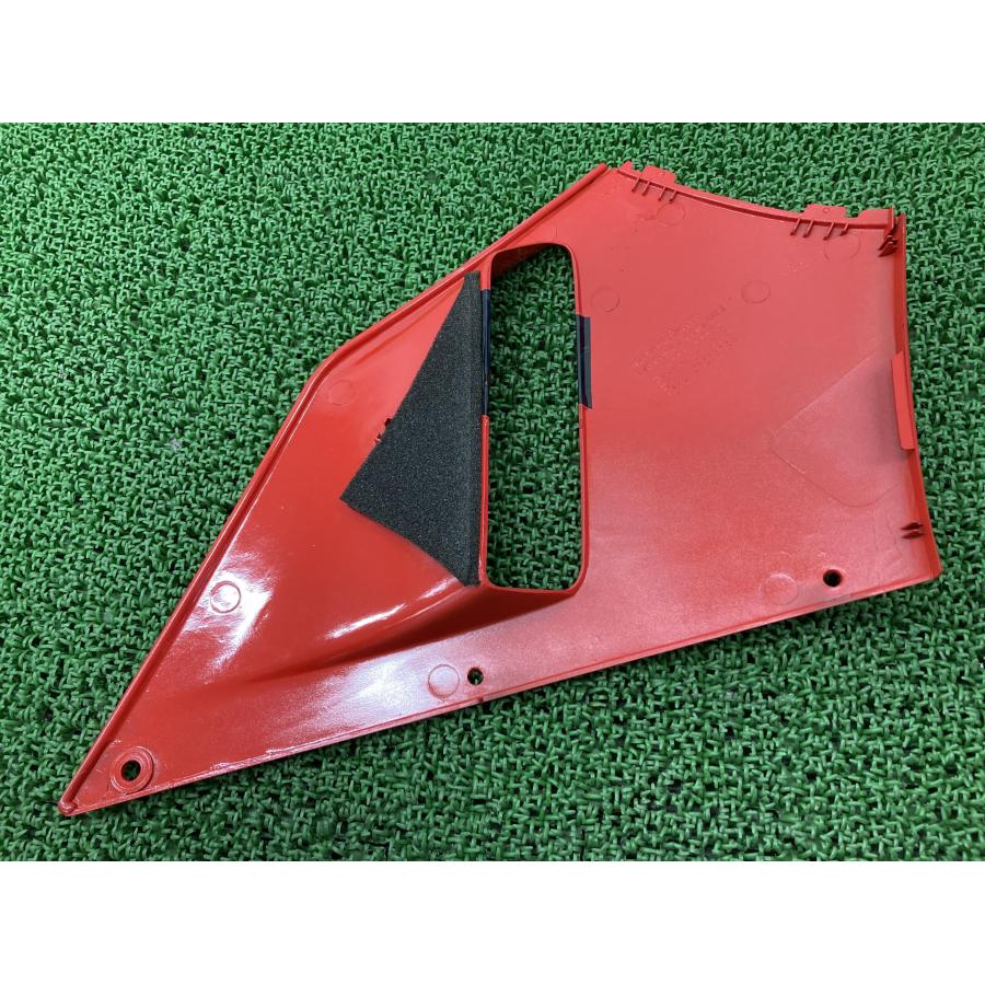 ホンダ（HONDA） VFR400R サイドカウル 左 赤/黒 MR8 純正 中古 バイク