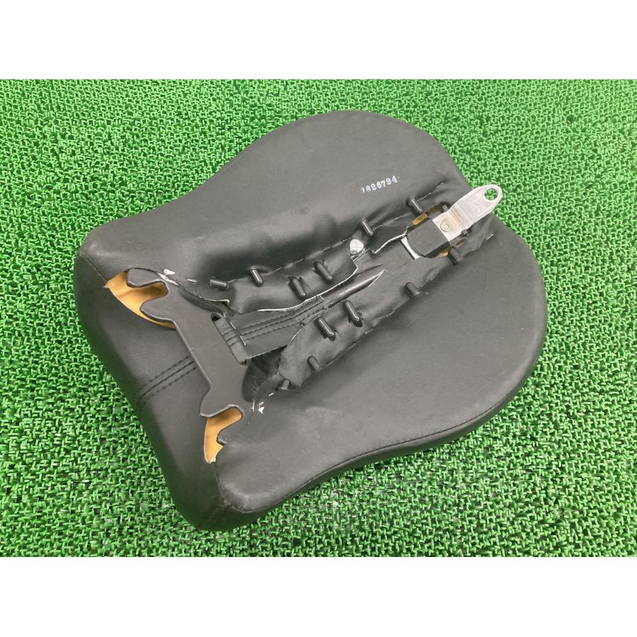 FLSTC1580 タンデムシート ハーレー 純正 中古 バイク 部品 ヘリテイジ