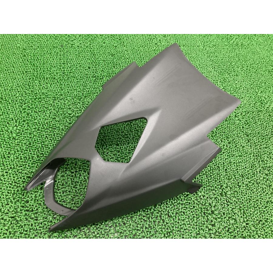 ストリートトリプルR675 シートカウル 2313007 トライアンフ(TRIUMPH) 純正 トライアンフ StreetTripleR 割れ欠け無し 【中古】 21 ストリートトリプルR675 シートカウル 2313007 トライアンフ(TRIUMPH