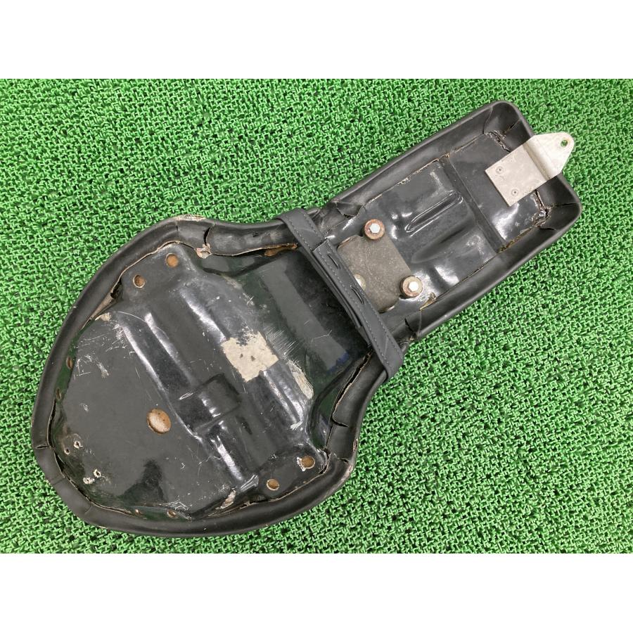 イージーライダース製スティード シート 社外 中古 バイク 部品 NC26
