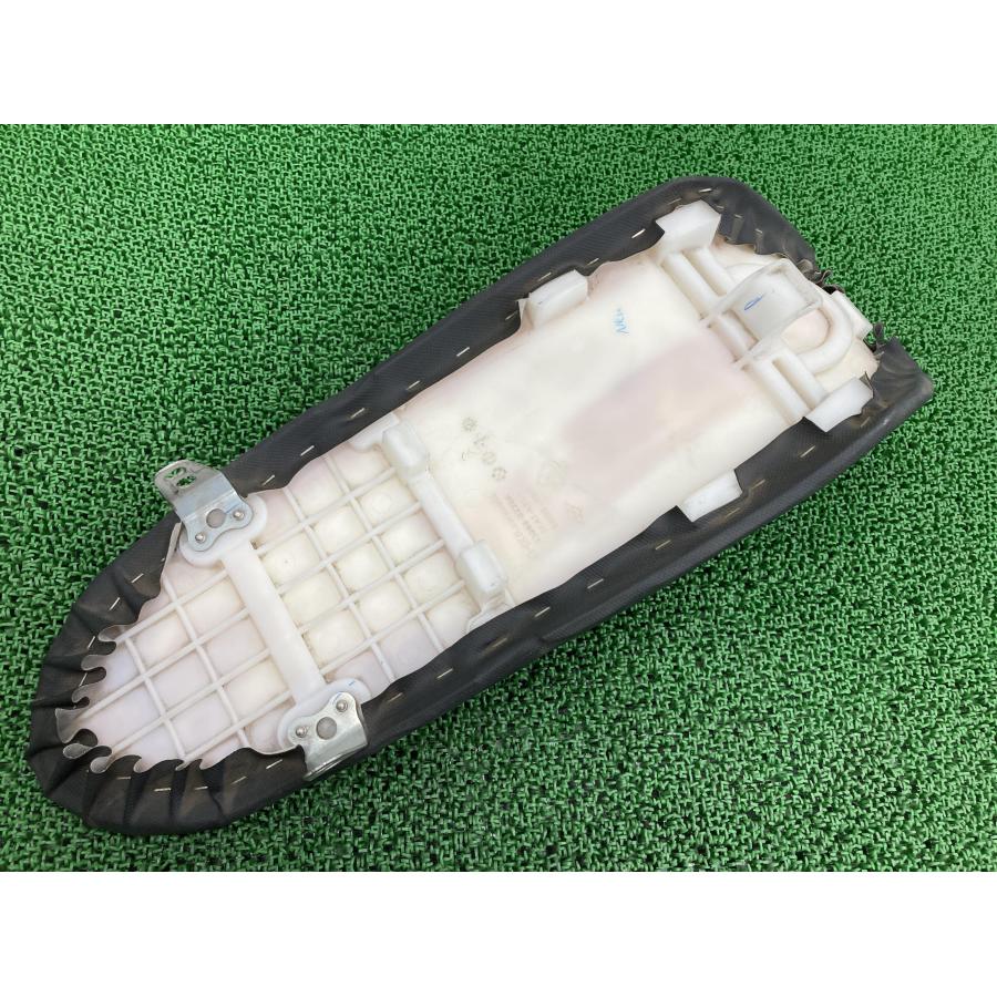 KLX125 Dトラッカー125 シート 53066-0220 カワサキ 純正 LX125C LX125D 修復素材や張り替えベースに 品薄 希少品 【中古】 13 カワサキ（Kawasaki） KLX125 Dトラッカー125 シート 53066-0220 純正
