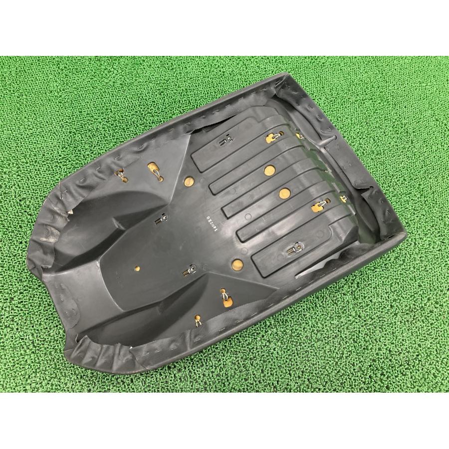 ヤマハ発動機 マジェスティ250 フロントシート ヤマハ 純正 中古