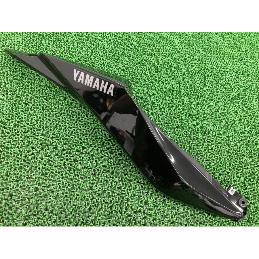 ヤマハ発動機 MT-03 シートカウル 右 黒M B04 ヤマハ 純正 中古 バイク