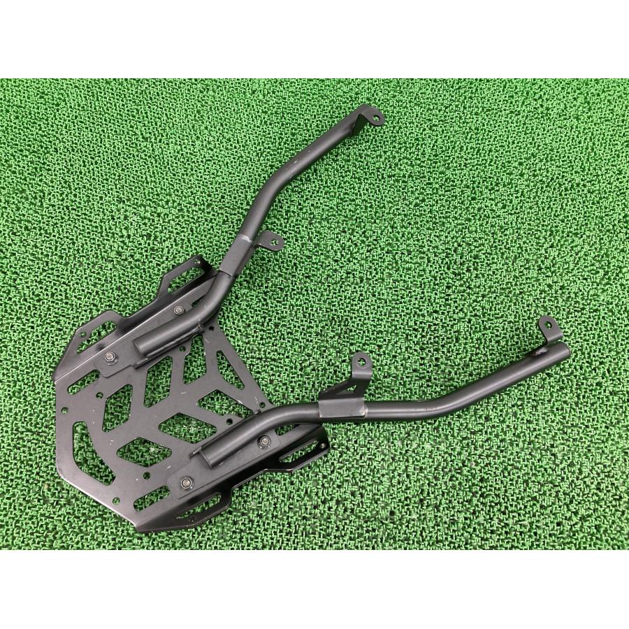 シグナスx リアまわり一式　sed8j デイトナ製シグナスX リアキャリア 社外 中古 バイク 部品 SED8J 19-20