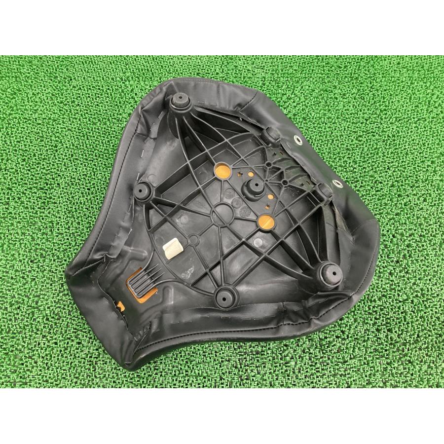FLFB1750 フロントシート 52000332 ハーレー 純正 中古 バイク 部品