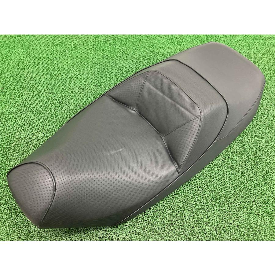 スカイウェイブ250SS シート 05H スズキ 純正 中古 バイク 部品 CJ46A スカブ 黒パイピング 修復素材に 品薄 車検 Genuine lY スズキ（SUZUKI） スカイウェイブ250SS シート 05H 純正 中古 バイク
