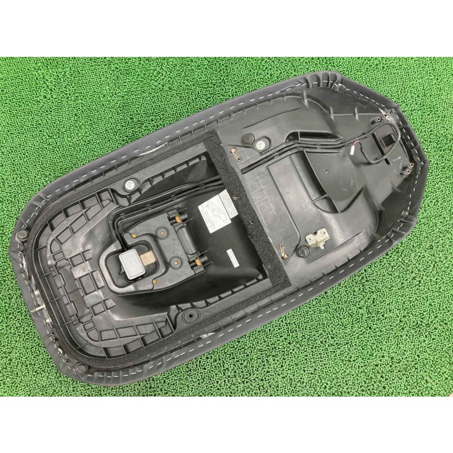 スズキ（SUZUKI） スカイウェイブ250SS シート 05H 純正 中古 バイク