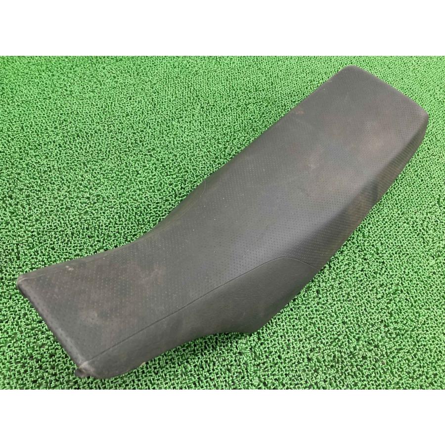 TW200 純正シート YAMAHA（ヤマハ） TW200 シート 2JX 純正 中古 バイク 部品 DG07J 修復