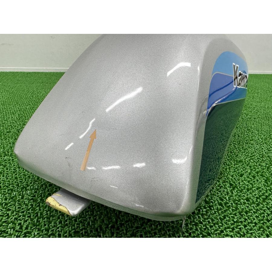 カワサキ GPZ400F タンク 銀 純正 中古 ZX400A3 ノーマル カワサキ GPZ400F タンク 銀 純正 中古 ZX400A3 ノーマル