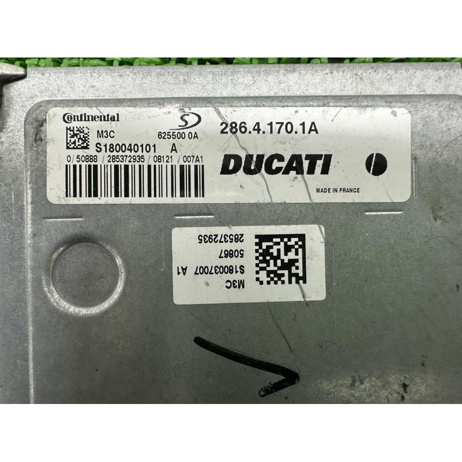 M696 ECU 286.4.170.1A ドゥカティ 純正 中古 バイク 部品 ECM