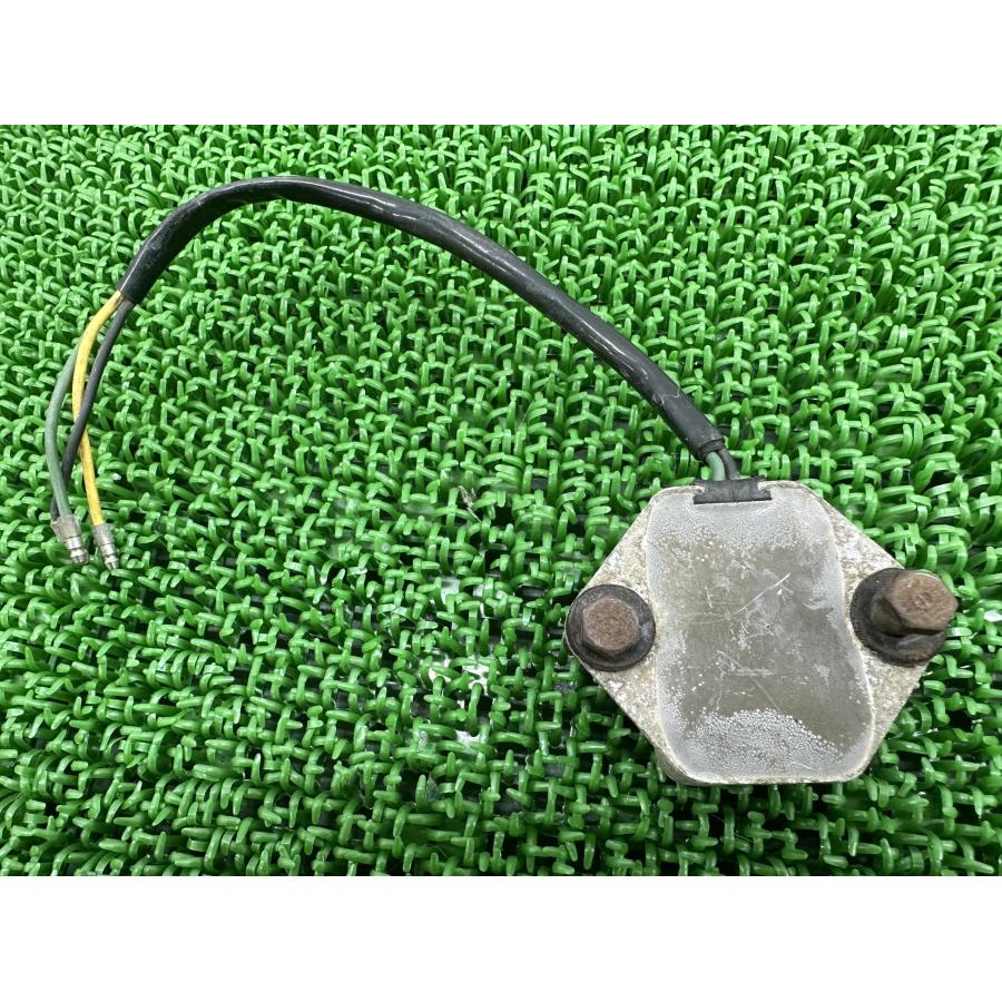 CB250 CB350 レギュレター ホンダ 純正 バイク 部品 レギュレーター レクチファイアー 機能的問題なし 当時物 【中古】 65 ホンダ（HONDA） CB250 CB350 レギュレター 純正 中古 バイク 部品