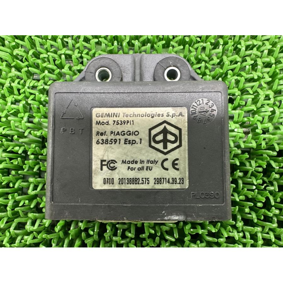 MP3 ECM 638591 ピアジオ 純正 バイク 部品 ECU コントロールユニット 機能的問題なし 品薄 車検 Genuine 【中古】 78 MP3 ECM 638591 ピアジオ 純正 中古 バイク 部品 ECU コントロール