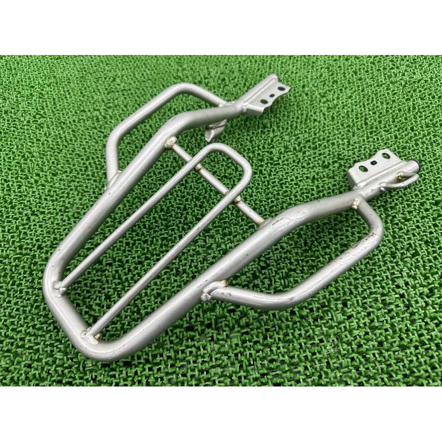ヤマハ発動機 トリッカー リアキャリア 銀 ヤマハ 純正 中古 バイク