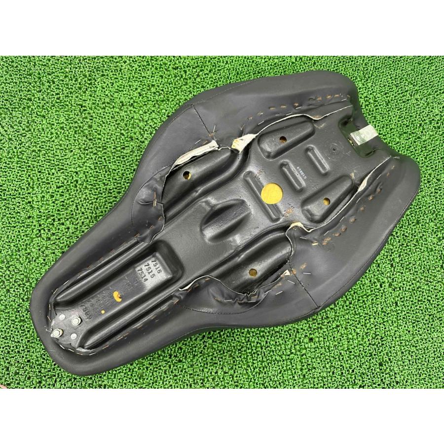 FXDL1450 シート ハーレー 純正 中古 バイク 部品 ダイナローライダー アンコ抜き済 ノーマルカスタムローシート 破れ無し nL Harley Davidson（ハーレー・ダビッドソン） FXDL1450 シート ハーレー