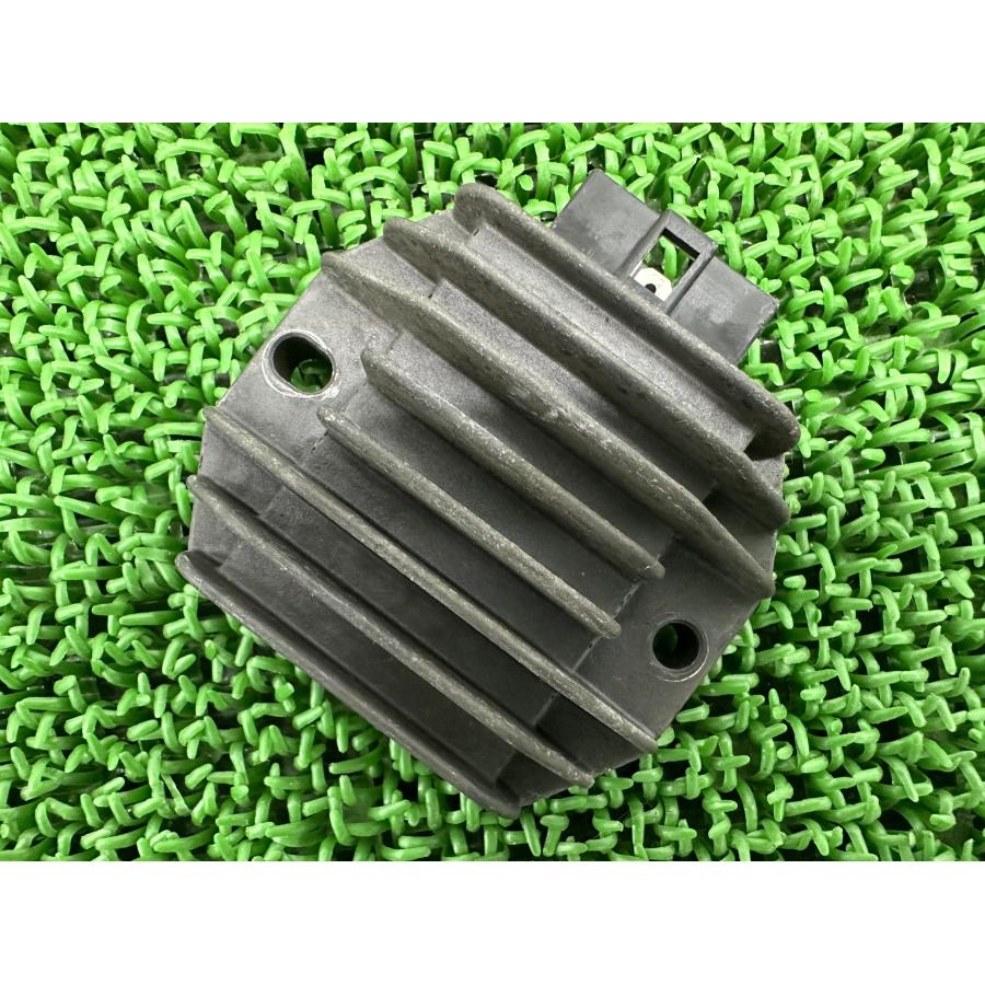 【実働品】XJR400　純正レギュレーター ヤマハ発動機 XJR400 レギュレター ヤマハ 純正 中古 バイク 部品 4HM
