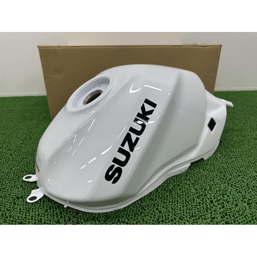 スズキ（SUZUKI） SV650X タンク パール 純正 中古 VP55B ノーマル