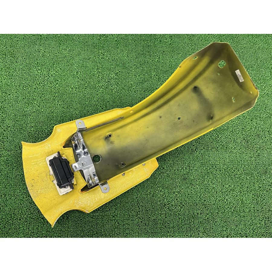 FLTRX103 リアフェンダー ハーレー 純正 中古 ツーリング ロード
