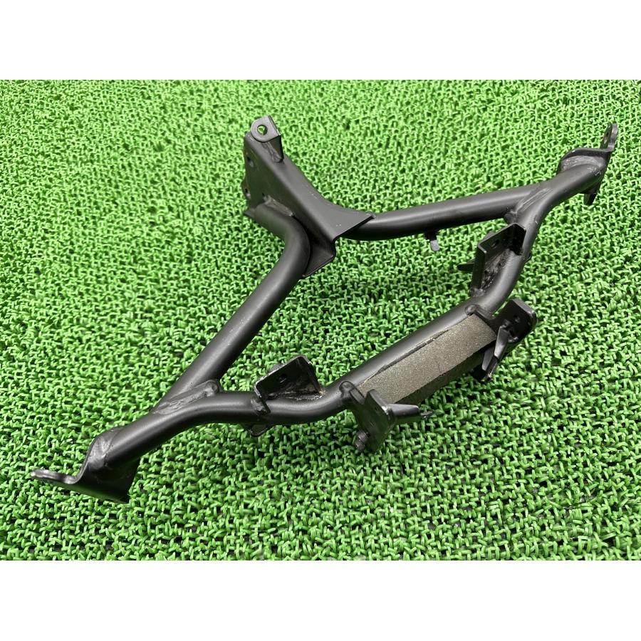 カワサキ NINJA400 アッパーカウルステー 純正 中古 バイク 部品