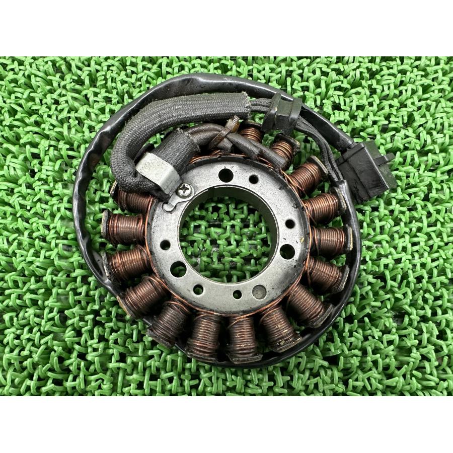 カワサキ（Kawasaki） ZRX400 ステーターコイル 純正 中古 バイク 部品