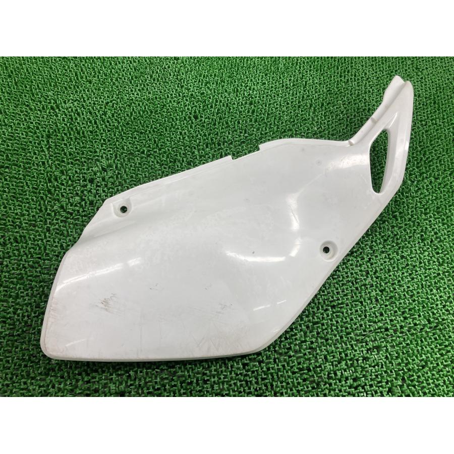 カワサキ（Kawasaki） Dトラッカー KLX250 サイドカバー 右 白 36001 