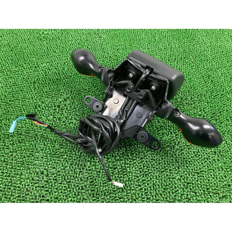 ホンダ レブル250 テールランプ 純正 中古 バイク 部品 MC49 ホンダ レブル250 テールランプ 純正 中古 バイク 部品 MC49
