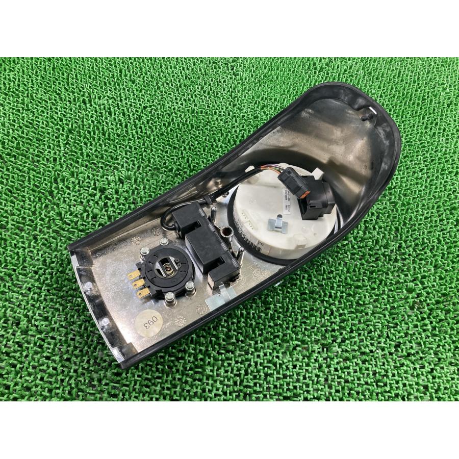 Kページ Harley Davidson Speedometer 67197-99A Softail FXST1450 OEM