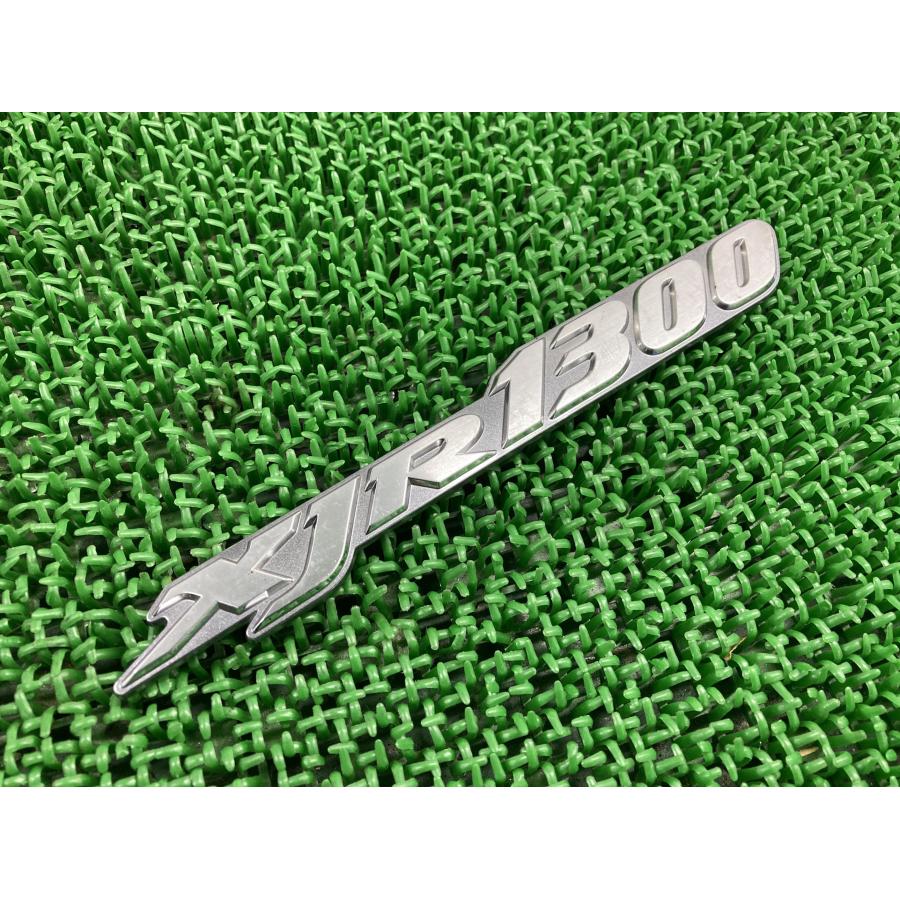 ヤマハ発動機 XJR1300 サイドカバーエンブレム 左 ヤマハ 純正 中古