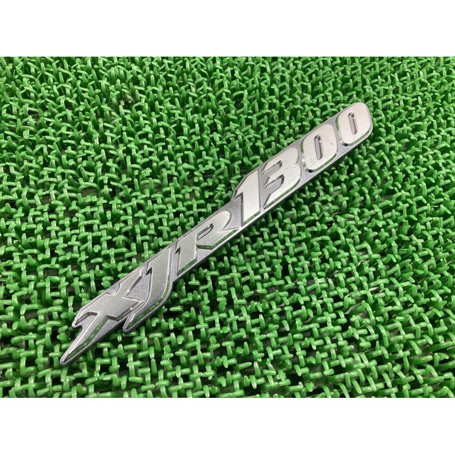 ヤマハ発動機 XJR1300 サイドカバーエンブレム 右 ヤマハ 純正 中古 